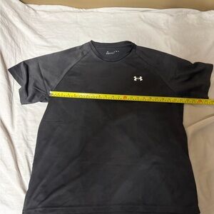 Under Armour Men's Black Short Sleeve Tee
